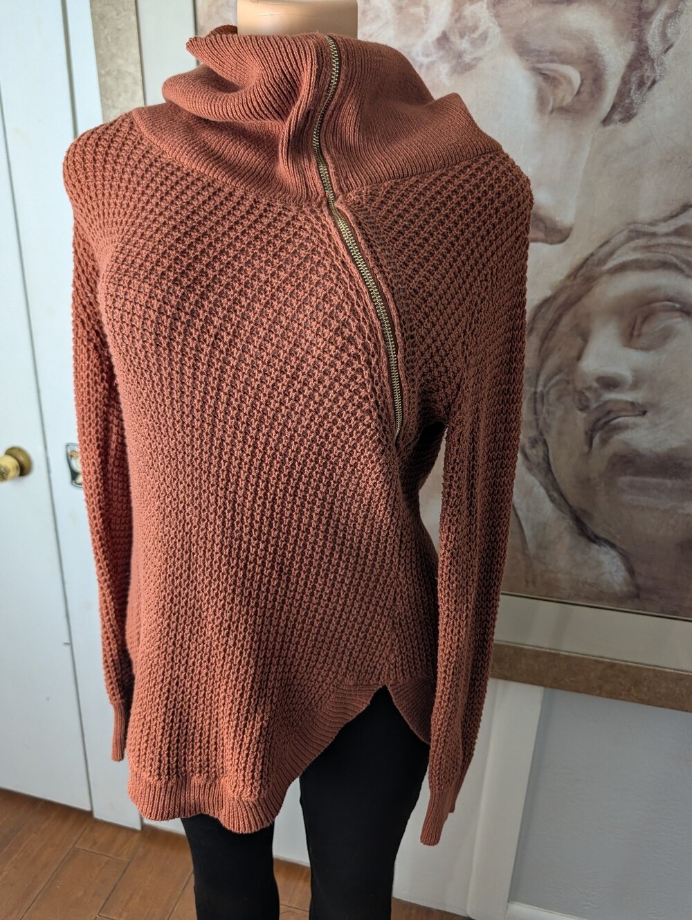GBG Los Angeles (G by Guess) cowl neck Sweater In Chestnut Brown Size M